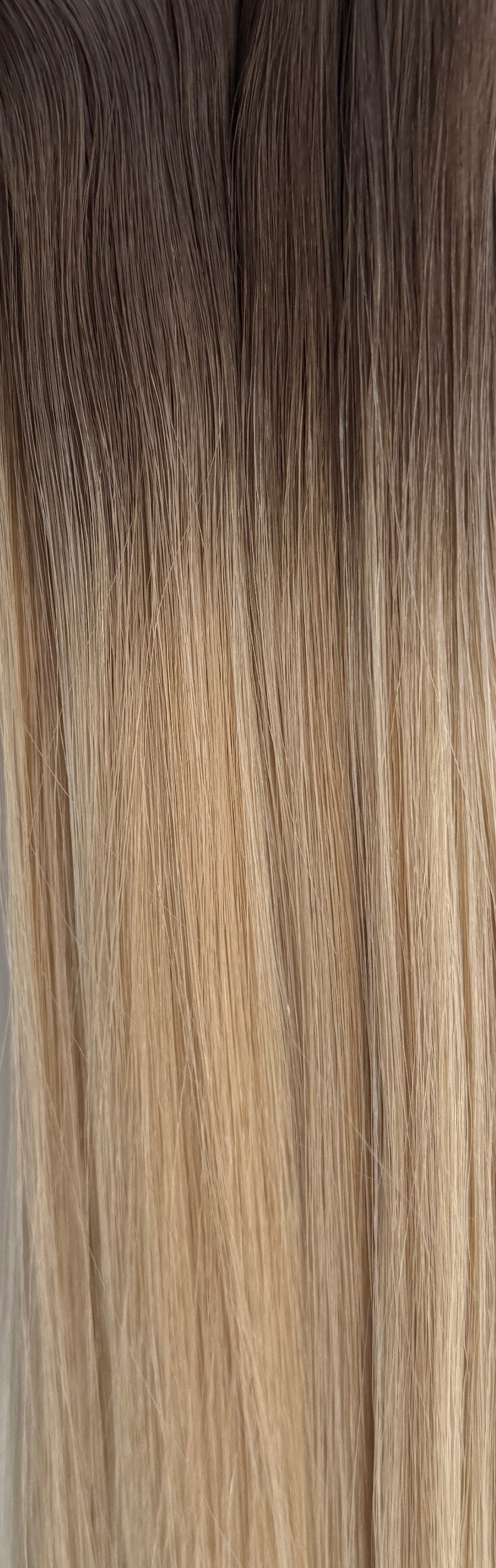 Savvvy bright creamy blonde 18-inch genius weft hair extension by HIDDN